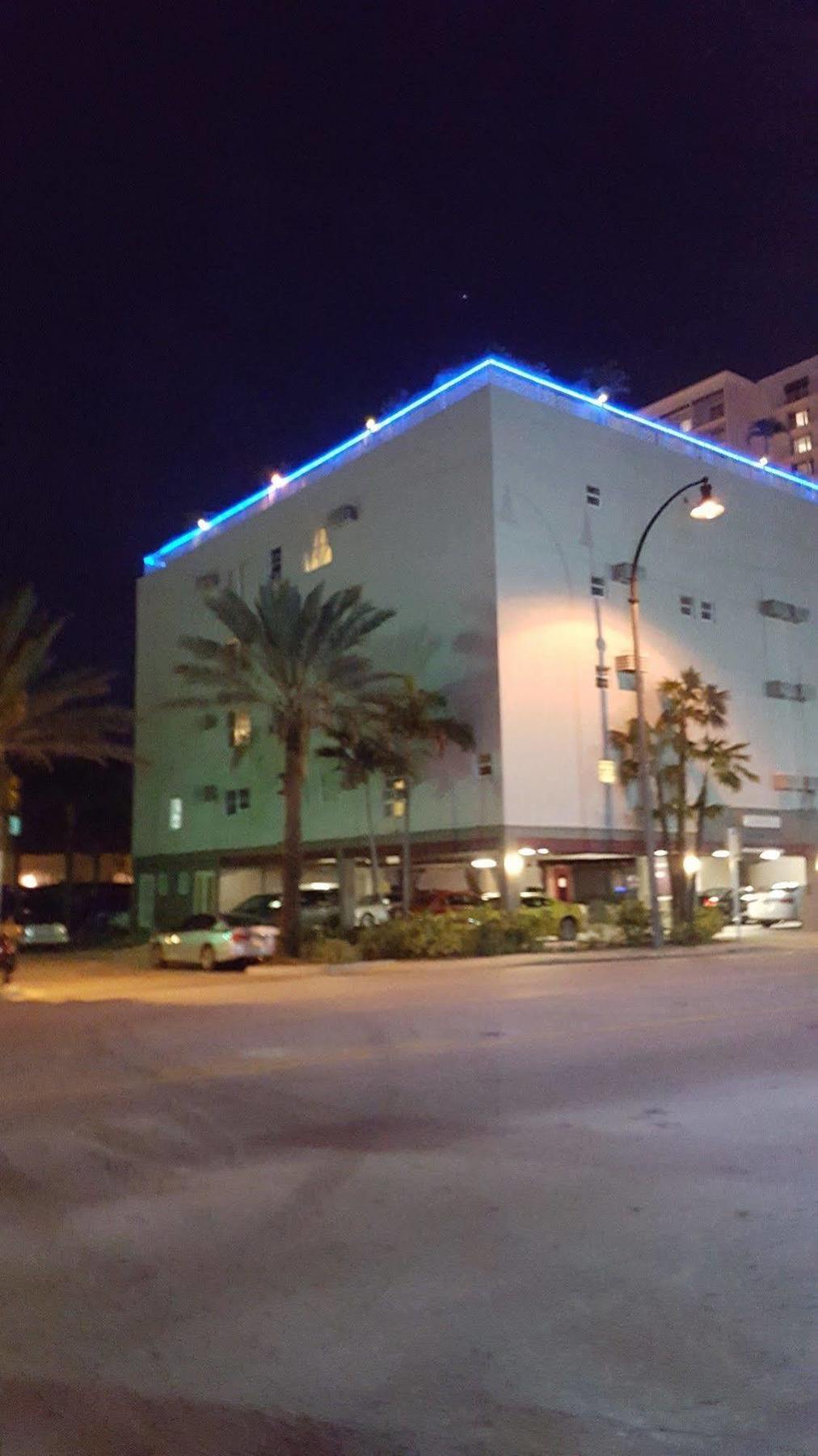 Rooftop Resort - Clothing Optional - Adult Only Hollywood Exterior photo