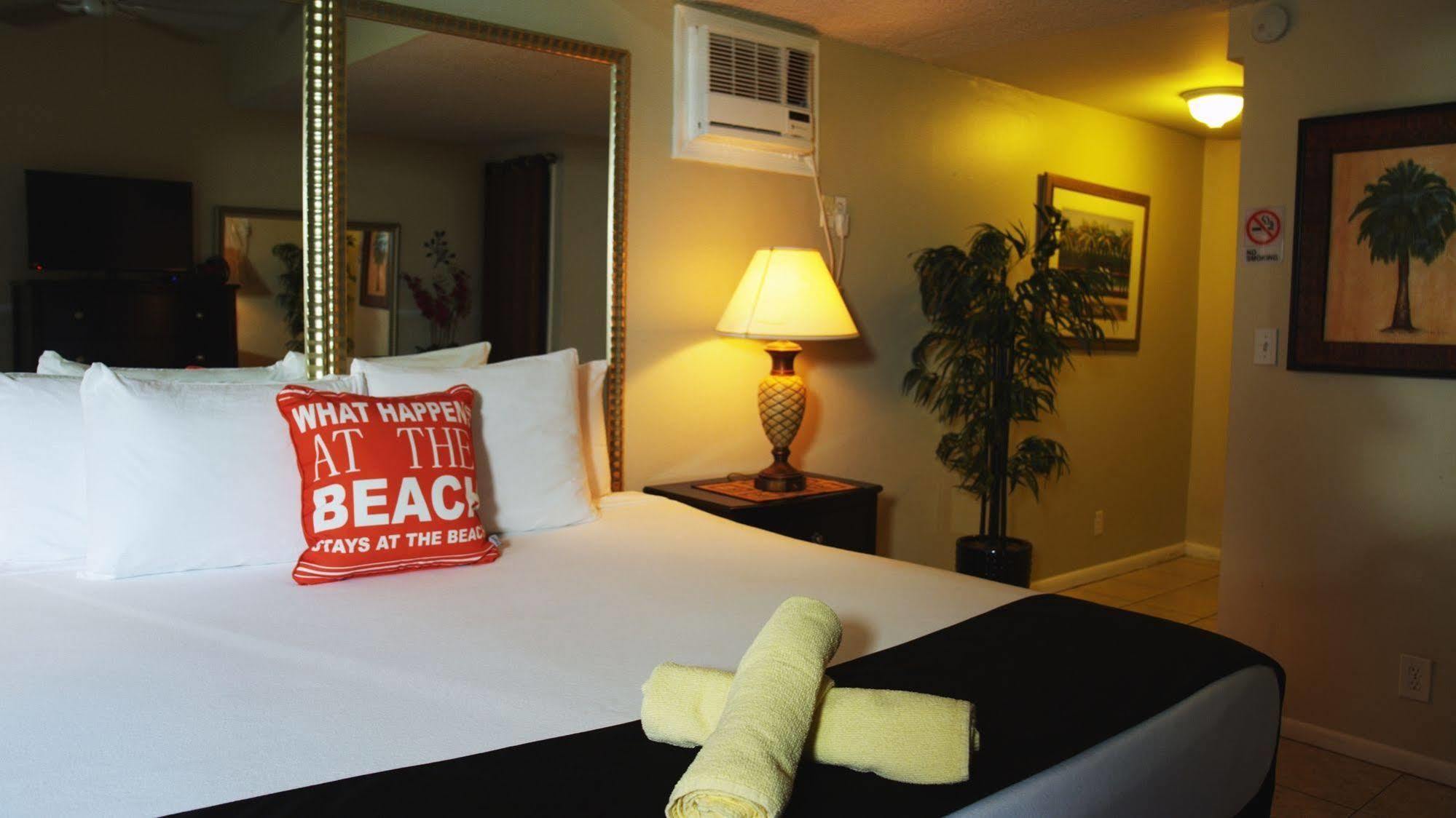 Rooftop Resort - Clothing Optional - Adult Only Hollywood Exterior photo